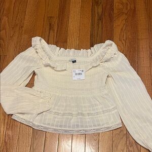 American Eagle Outfitters Cream Ruffled Blouse